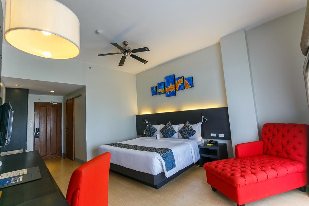 Solea Seaview Resort Lapu-Lapu City Eksteriør billede