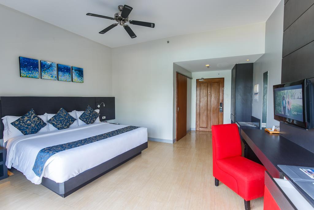 Solea Seaview Resort Lapu-Lapu City Eksteriør billede