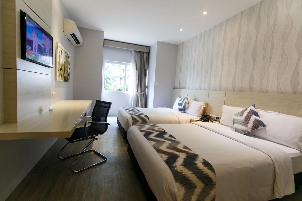 Solea Seaview Resort Lapu-Lapu City Eksteriør billede